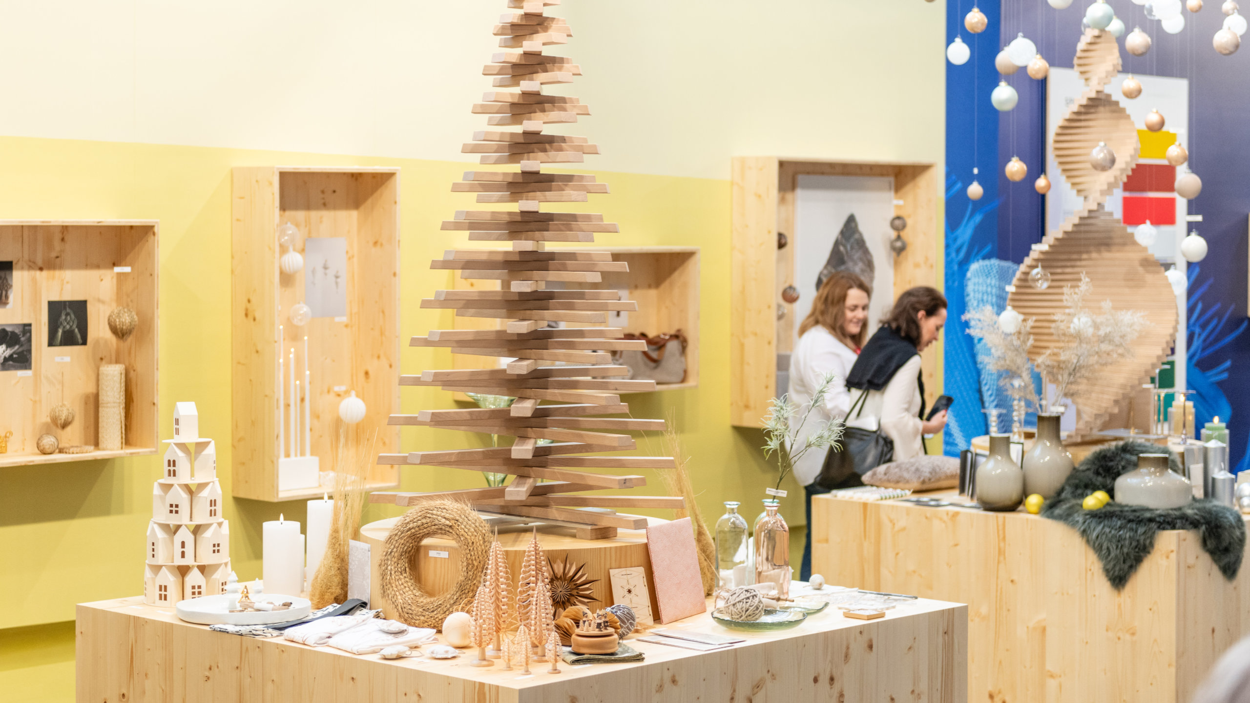 Menschen in der Christmasworld Trendschau