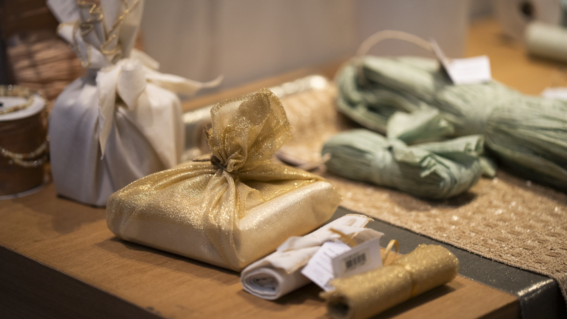 wrapping materials and ribbons at Christmasworld